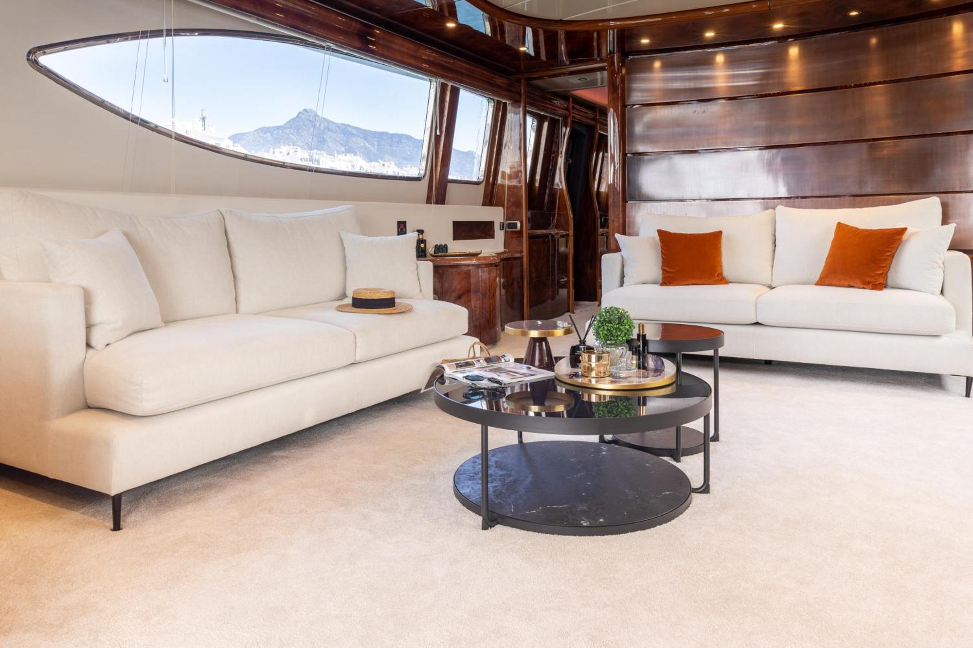 Hotel na wodzie Super Yacht Located In Puerto Banus *